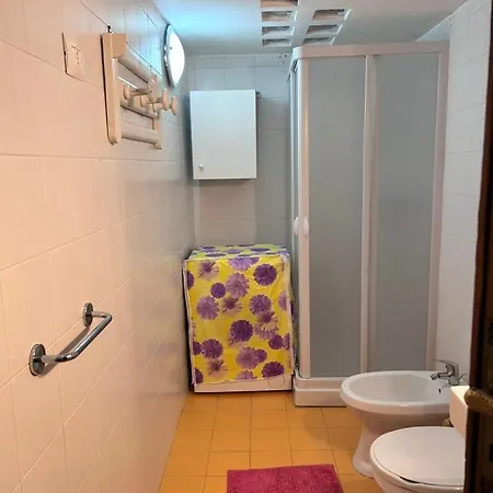Casa Con Finestra Che Vede Il Mare