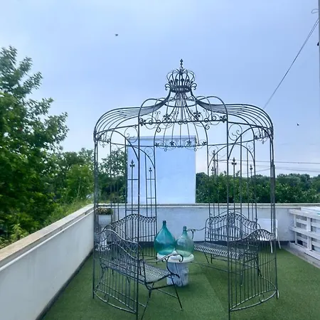 Casa Con Finestra Che Vede Il Mare